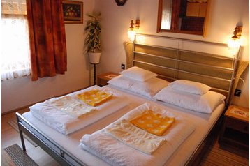 Ungheria Privát Fertőd, Esterno